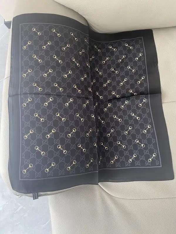 Gucci silk scarf 50X50cm E02 (6)